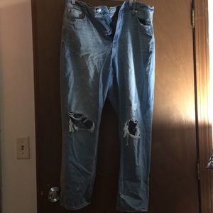 American Eagle Mom Jeans